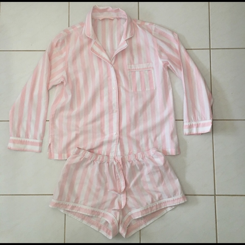 Victoria’s Secret Pajama set medium
